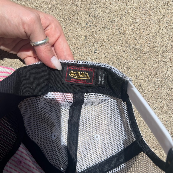 Von Dutch hat - Picture 4 of 4